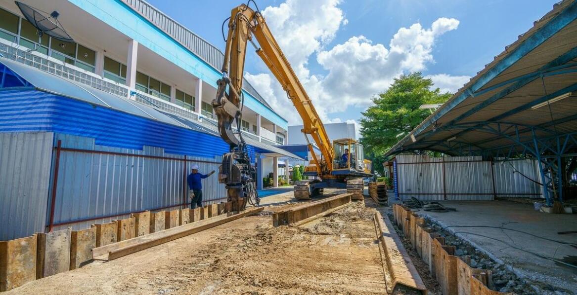 Jakie są najczęstsze pytania dotyczące wynajmu kontenerów na gruz w Tarnowie?