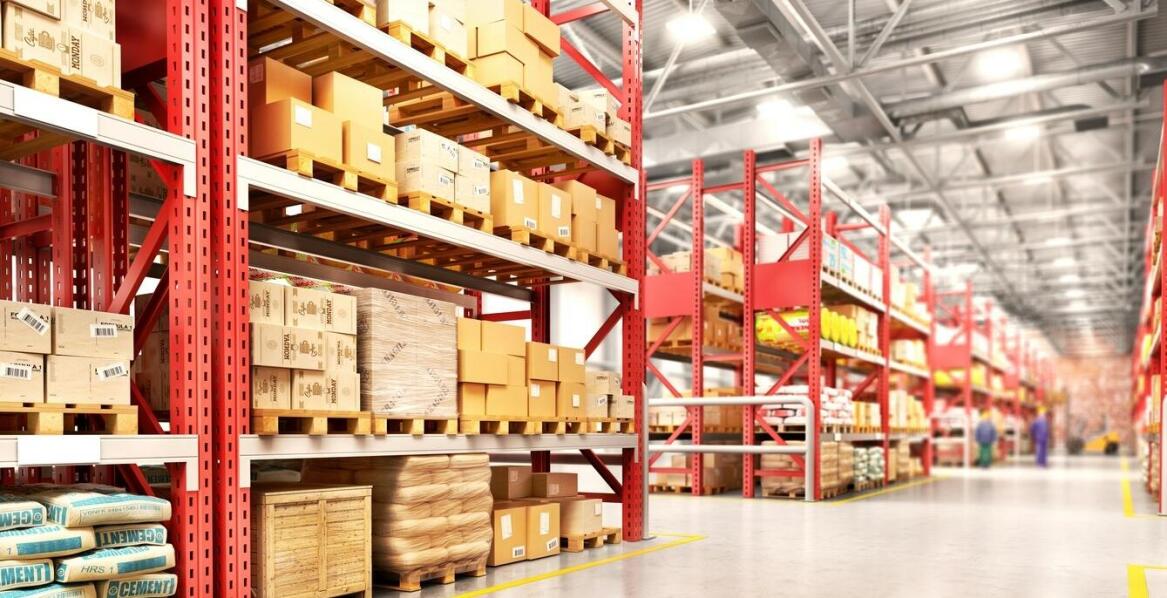 Jak efektywne zarządzanie magazynem wpływa na obsługę sklepów internetowych?