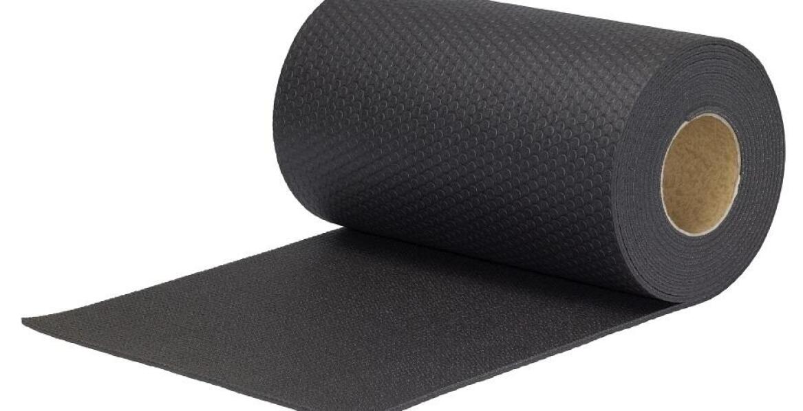 Normy i certyfikaty dla dywaników dielektrycznych – co warto wiedzieć?