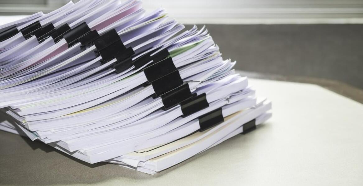 Dlaczego recykling zniszczonych dokumentów jest istotny?