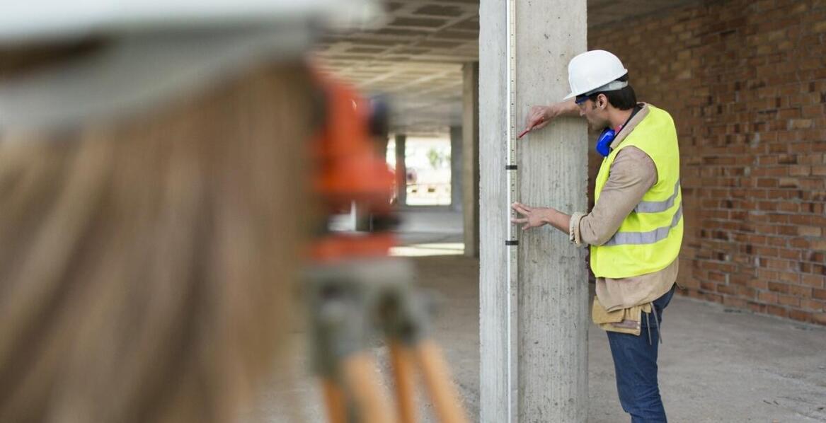 Jak tyczenie budynków wpływa na harmonogram inwestycji?