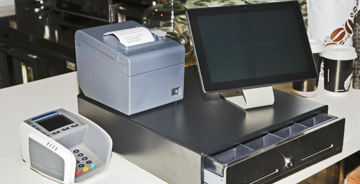 Terminale płatnicze jako wsparcie dla kas fiskalnych – nowoczesne rozwiązania