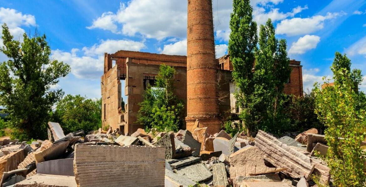 Jak dochodzić swoich praw do odszkodowania za szkody poniesione w wyniku działania sił natury?