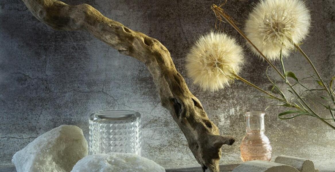 Odkryj różnorodność zapachów w odświeżaczach patyczkowych do samochodów