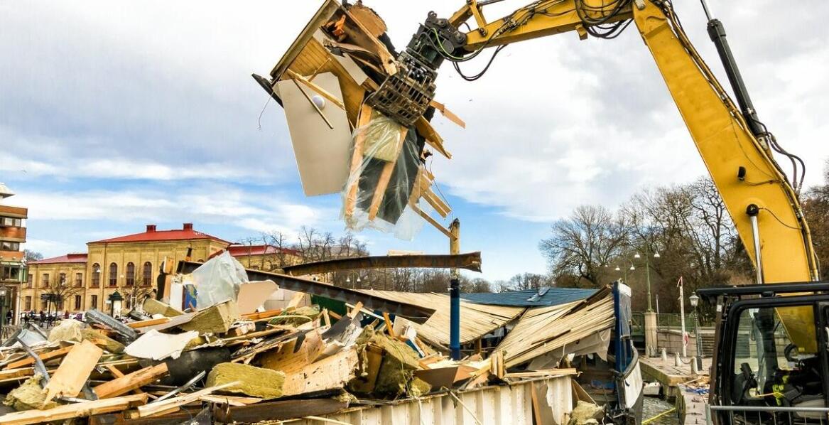 Jakie są najważniejsze etapy procesu wyburzenia nabrzeży?