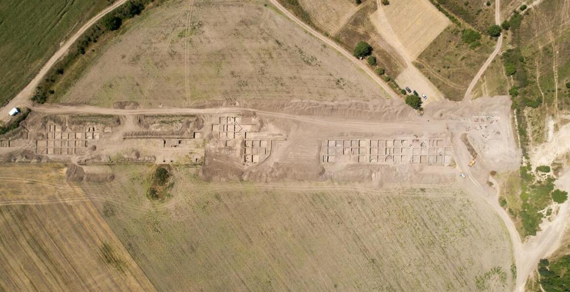 Jakie są korzyści z inwestowania w nadzór archeologiczny dla projektów budowlanych?