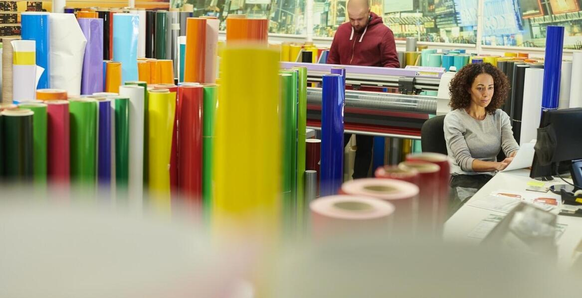 Zalety korzystania z usług lokalnego producenta taśm polipropylenowych