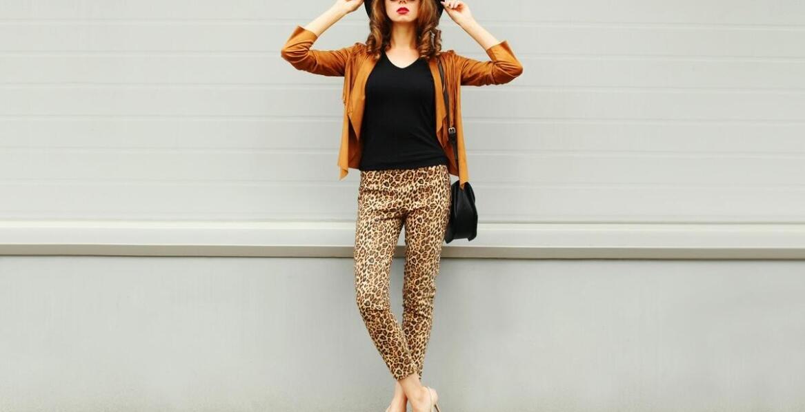 Personalizowane torby z leopard haftem komputerowym – jak przyciągnąć uwagę klientów?