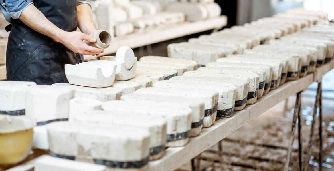 Dlaczego warto wybrać renomowanego producenta koszy transportowych dla gołębi?