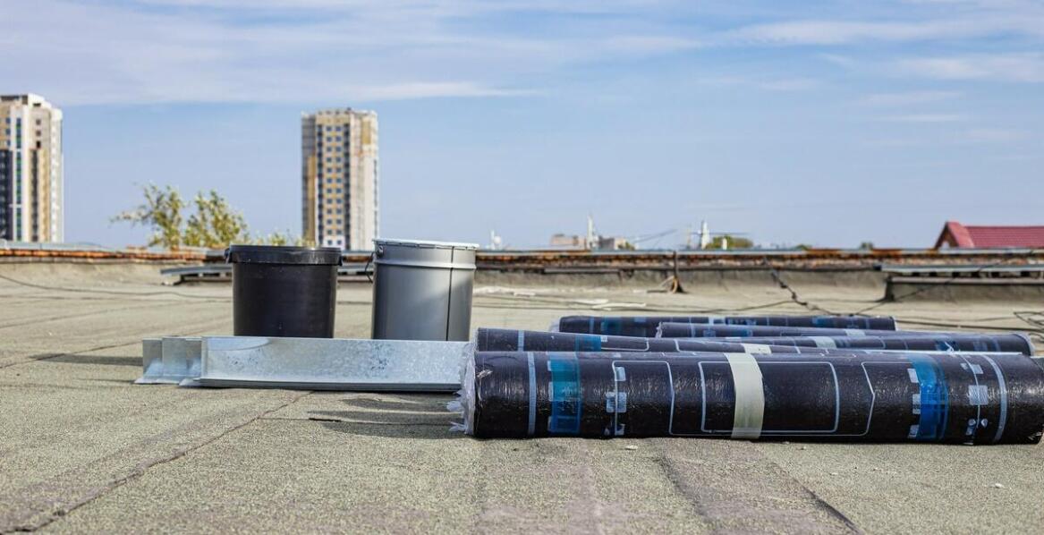 Wpływ klimatu na wybór odpowiednich rynien dachowych