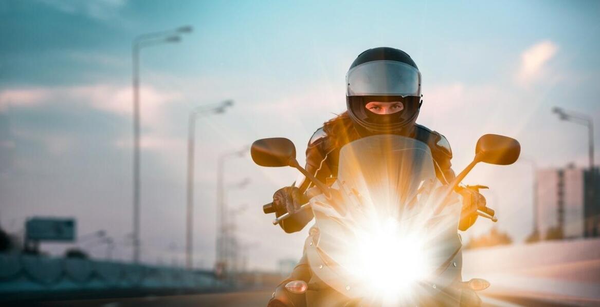 Wpływ kursów walut na bmw 1000rr cena – co warto wiedzieć?