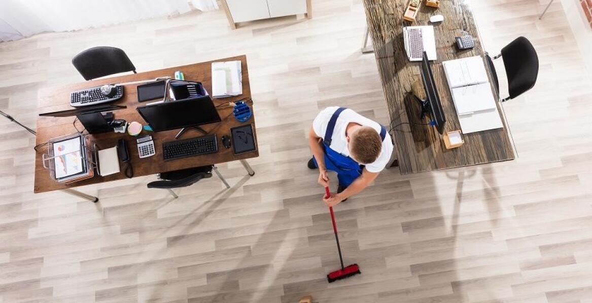 Nowe trendy i technologie w sprzątaniu biur w Warszawie – czego możemy się spodziewać?