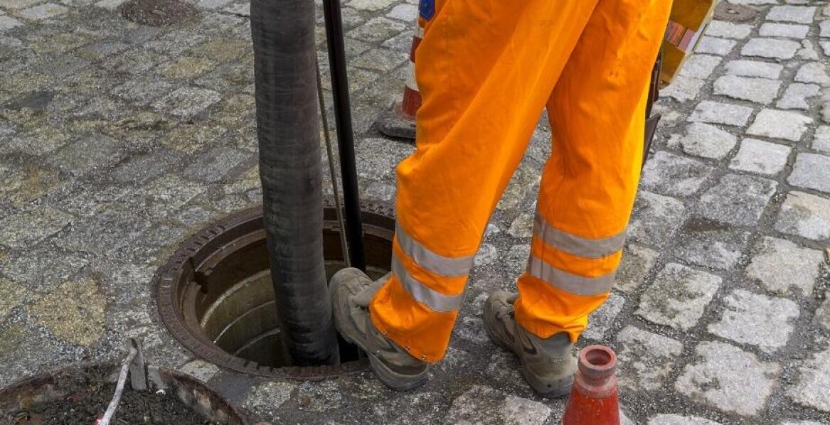 Jakie są najczęstsze przyczyny zatorów wymagających udrażniania kanalizacji?