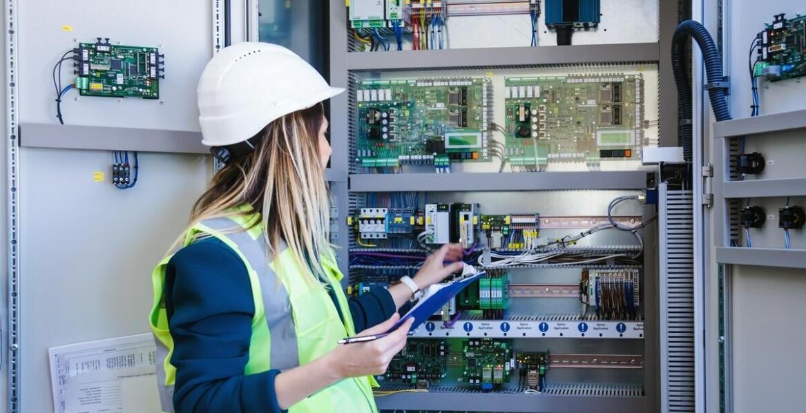 Jak obsługa techniczna wpływa na bezpieczeństwo budynków?