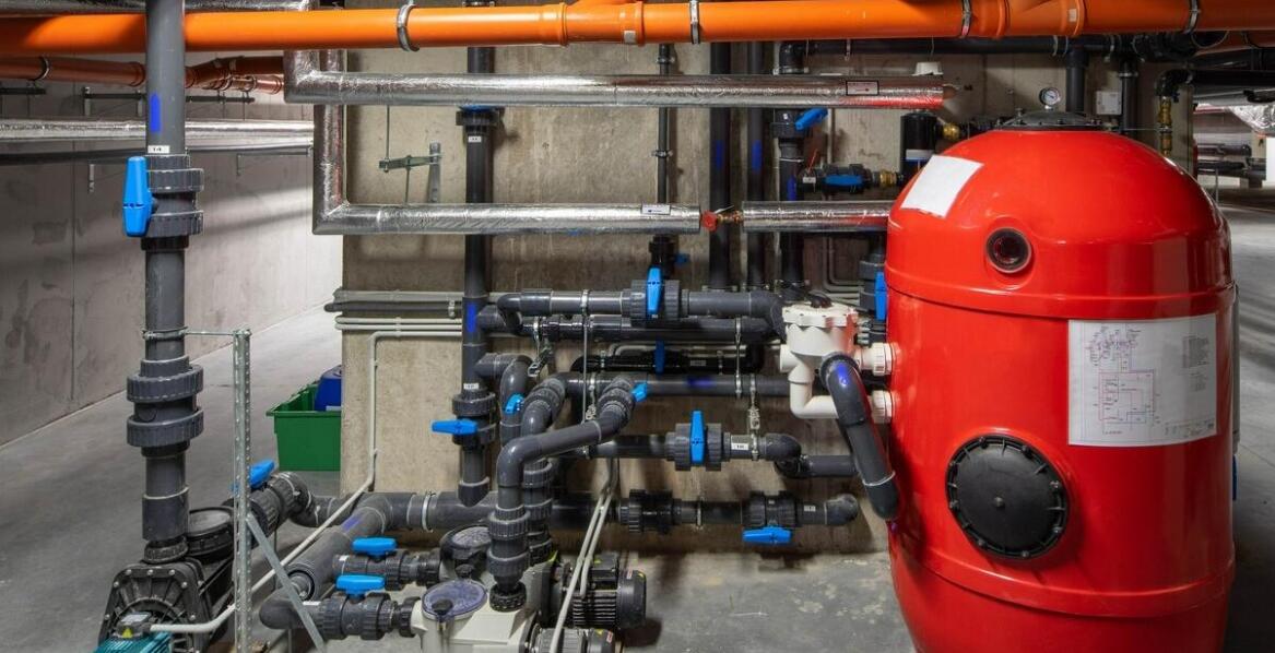 Kompleksowe instalacje wodno-kanalizacyjne – co obejmuje pełna usługa?