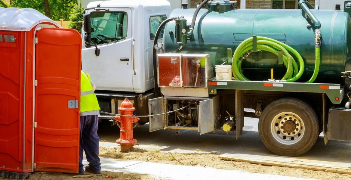 Montaż szamba betonowego – znaczenie profesjonalnych usług budowlanych