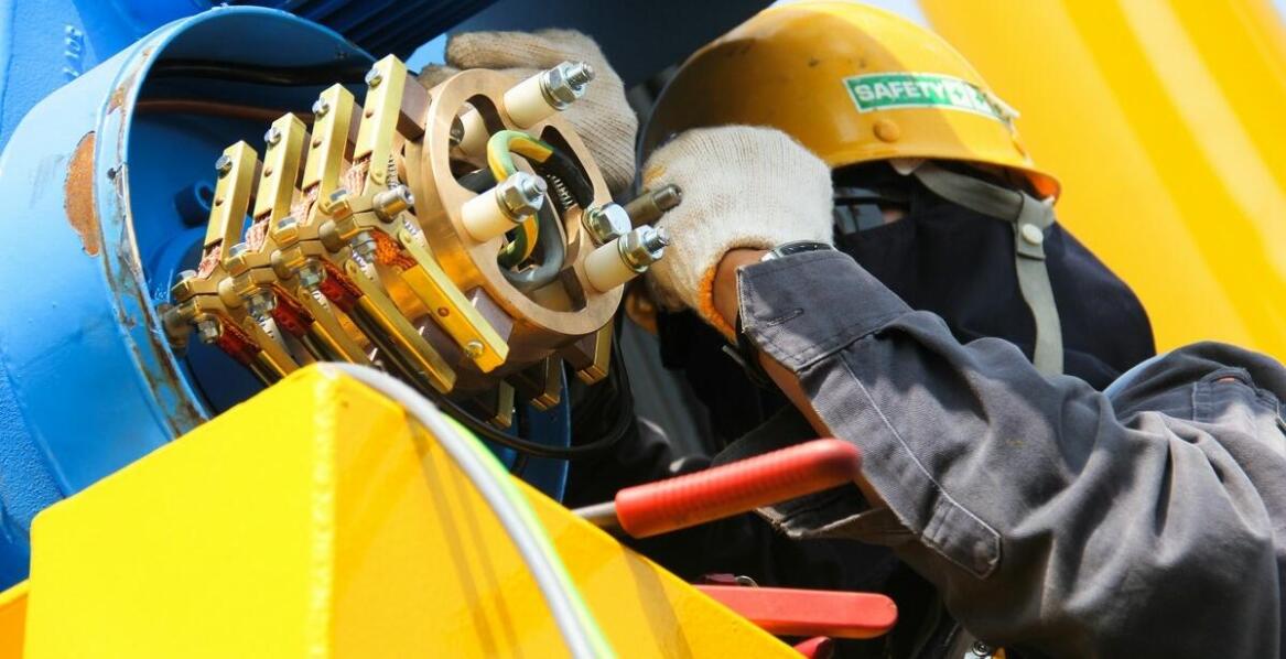 Korzyści z regularnego serwisowania sprężarek w kontekście ich żywotności