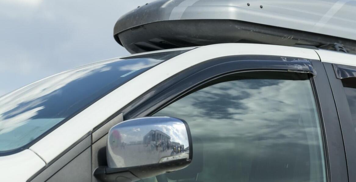 Porównanie dostępnych na rynku bagażników dachowych