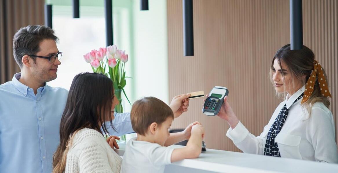 Jak skutecznie zredukować czas oczekiwania pacjentów dzięki nowoczesnym systemom kolejkowym?