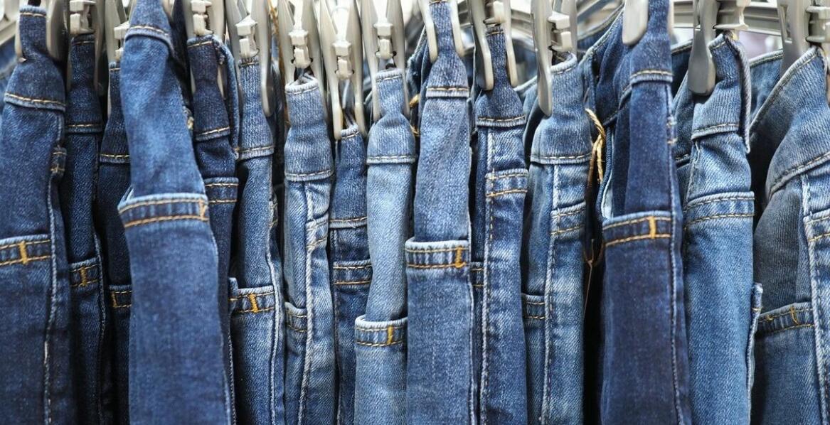 Spodnie bojówki dla dzieci – na co zwrócić uwagę przy wyborze?