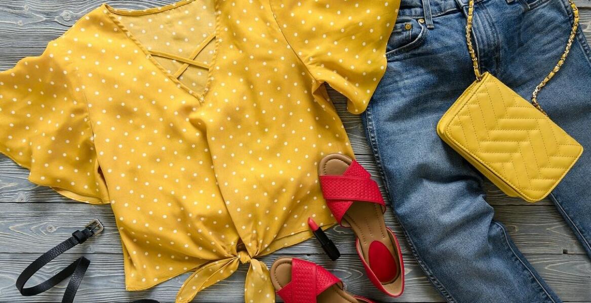 Przewodnik po wyborze odpowiednich swetrów do jeansów