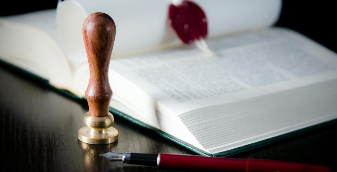 Jakie są najczęstsze usługi notarialne związane z umowami darowizny?