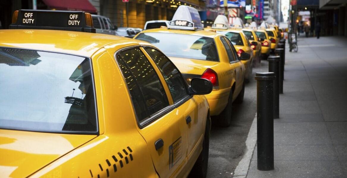 Jak taxi wspiera codzienne dojazdy do pracy i szkoły?