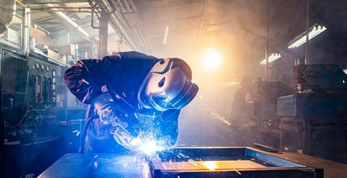 Jak norma EN ISO 14341 wpływa na rozwój technologii spawalniczych?