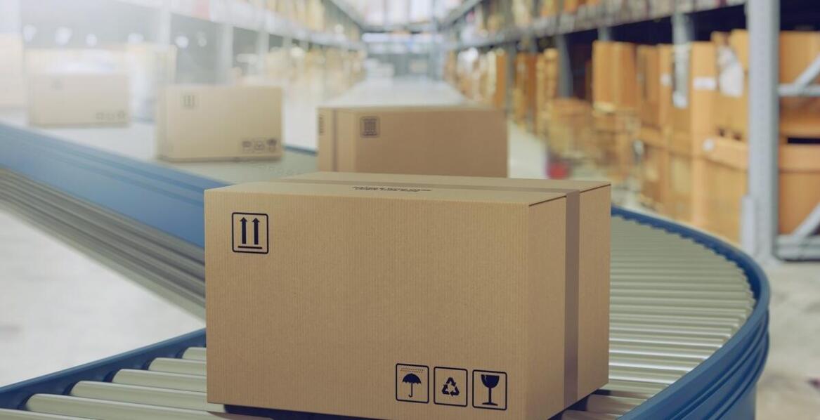 Jakie funkcje powinna spełniać nowoczesna maszyna do taśmowania w magazynach?