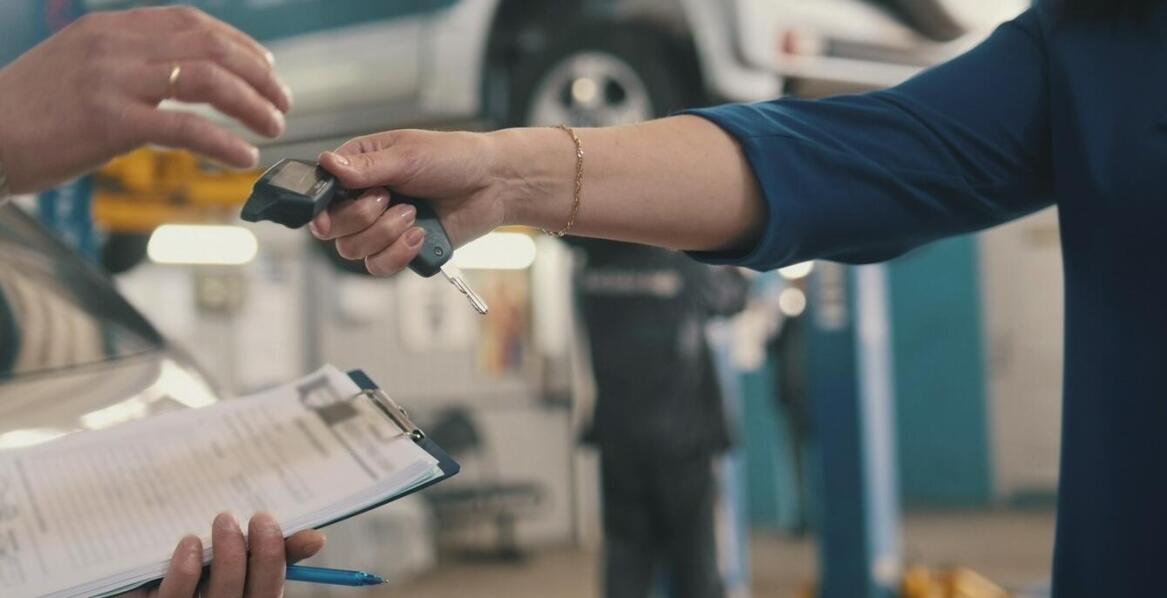 Badanie techniczne pojazdu – najważniejsze informacje o stacjach kontroli