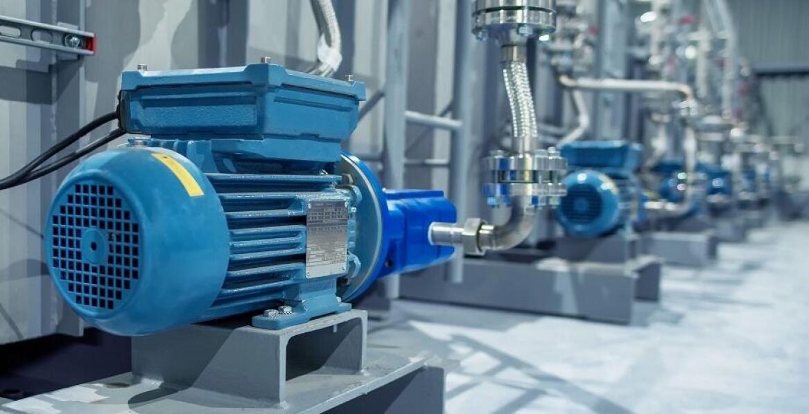 Przegląd dostępnych modeli pomp hydraulicznych z silnikiem na rynku