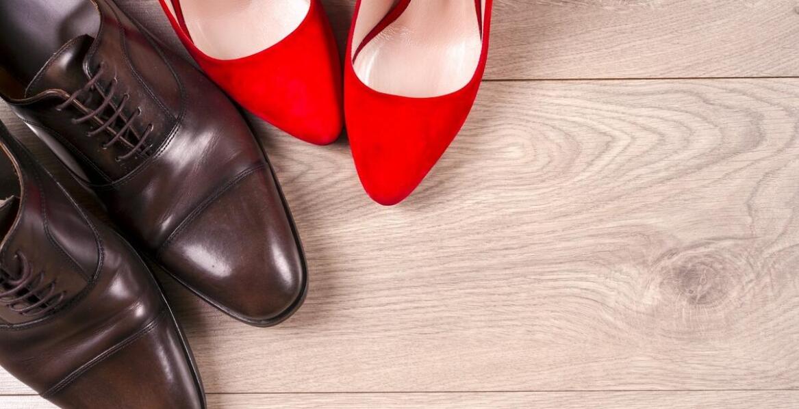 Trendy w obuwiu damskim – inspiracje i najciekawsze fasony sezonu