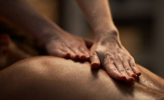 Jak masaż wpływa na zdrowie i samopoczucie – kluczowe informacje o zabiegu