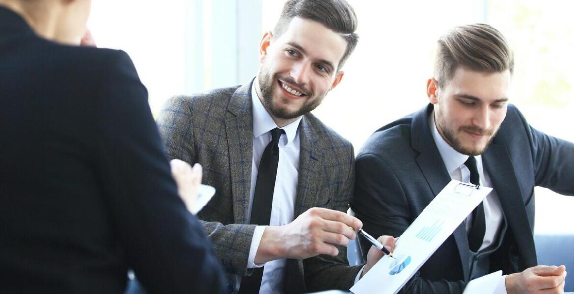 Doradztwo biznesowe – kluczowe obszary wsparcia i możliwości rozwoju firm