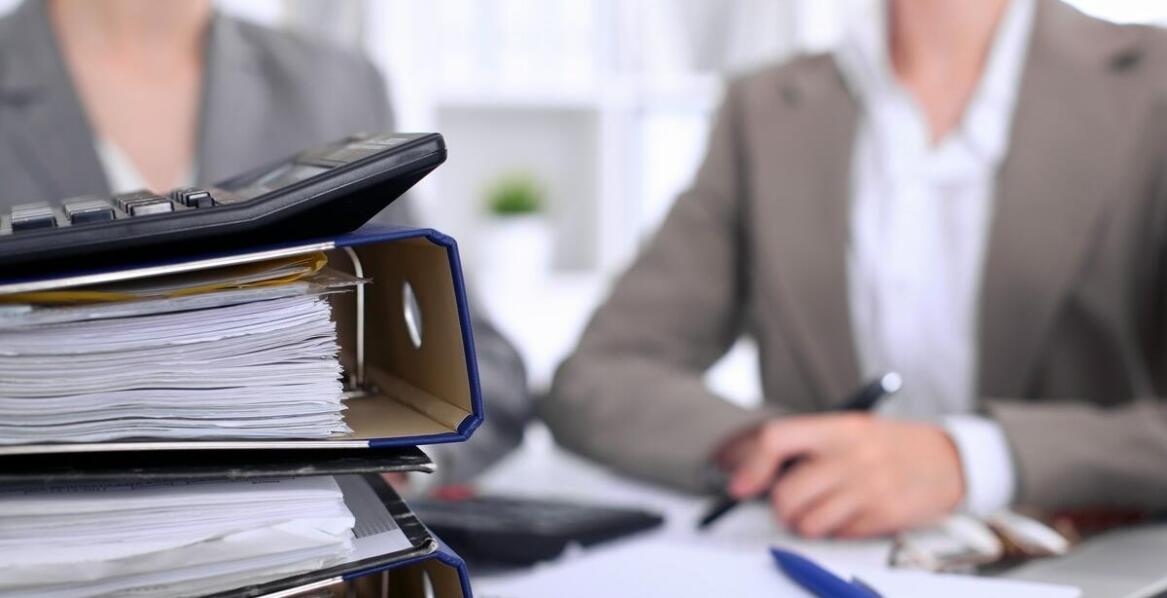 Na czym polega współpraca z księgową – kluczowe zadania i możliwości