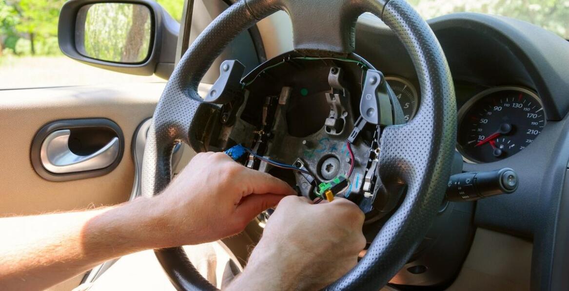 Regeneracja przekładni kierowniczej – kiedy i dlaczego warto się zdecydować