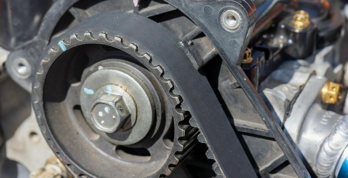 Najczęstsze sygnały zużycia przekładni kierowniczej oraz sposoby ich diagnozy