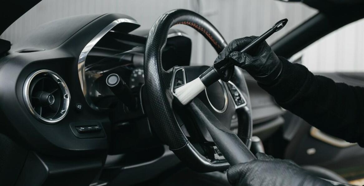 Jak przebiega naprawa przekładni kierowniczej i co wpływa na jej skuteczność