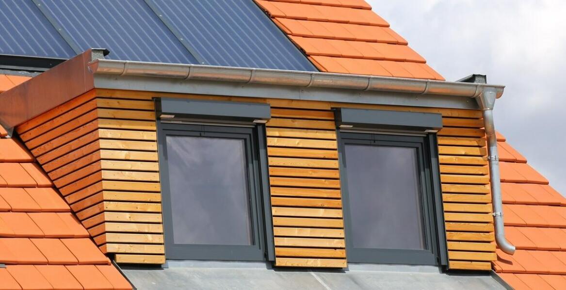 Trzyszybowe okna dachowe – energooszczędność i komfort w nowym świetle