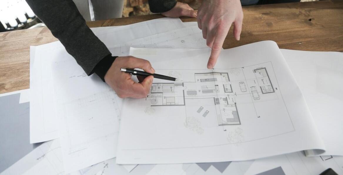 Indywidualny projekt domu – inspiracje, najważniejsze kroki i możliwości