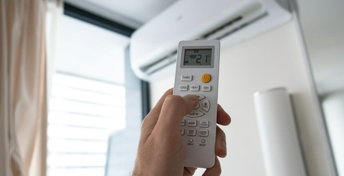 Jak wygląda kontrola sprawności klimatyzacji i dlaczego jest tak istotna?