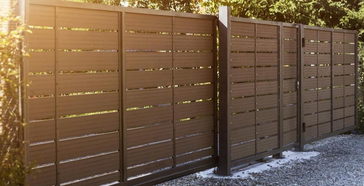 Panel ogrodzeniowy – trwałość, estetyka i praktyczne aspekty zastosowania