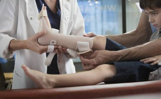 Co warto wiedzieć o zdrowiu stóp – kluczowe informacje o pielęgnacji i zabiegach