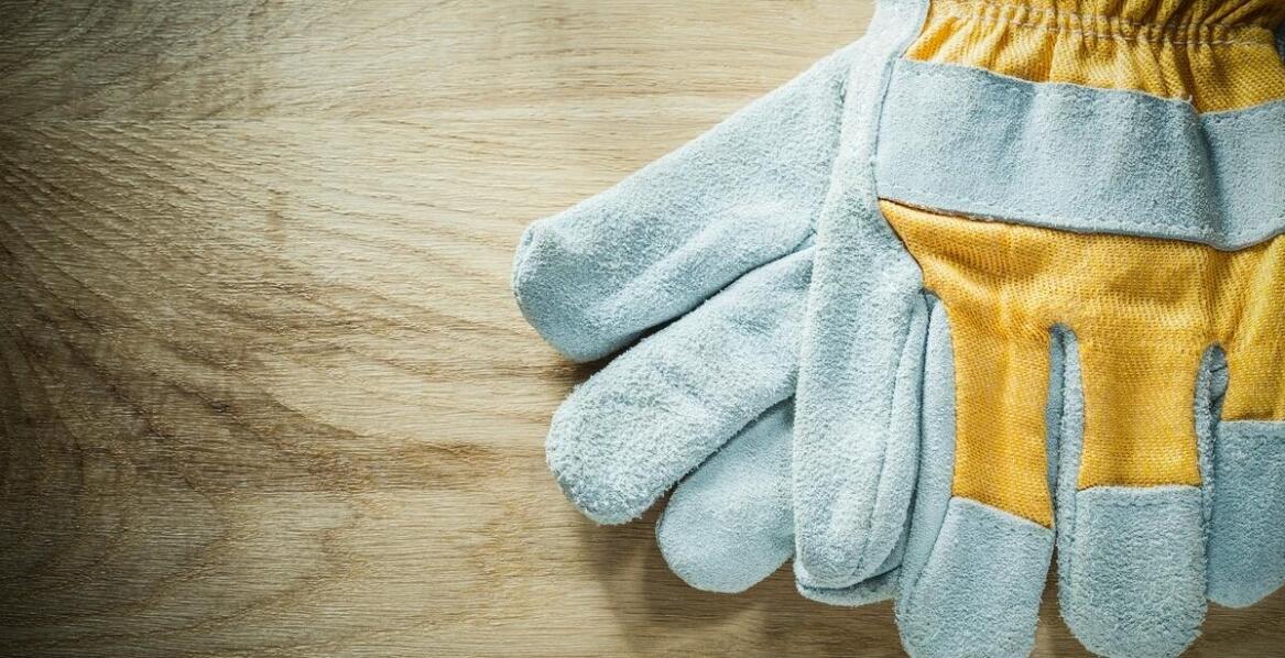 Ocieplane rękawiczki robocze – zastosowania i technologie zapewniające komfort