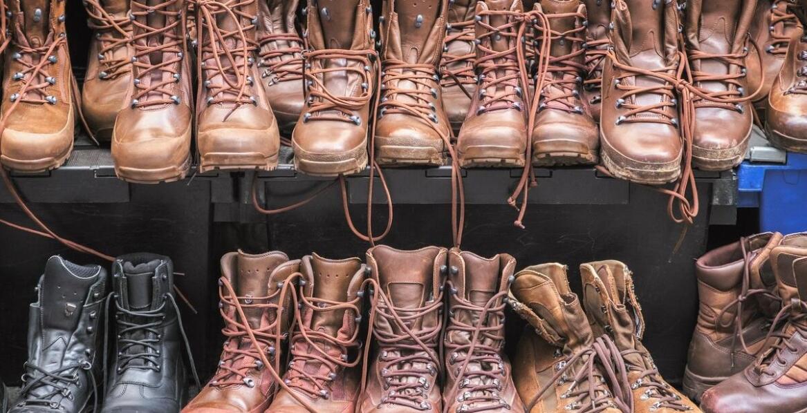 Jakie cechy powinny mieć lekkie buty robocze zapewniające komfort latem?