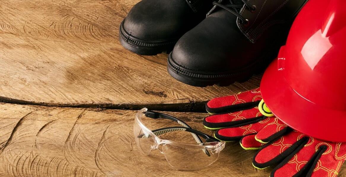 Obuwie ochronne – kluczowe typy, zastosowania i funkcje zabezpieczające