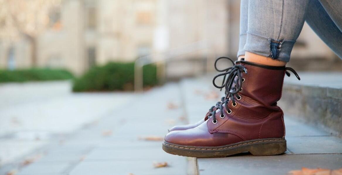 Buty medyczne - dlaczego warto zdecydować się na skórzane modele?