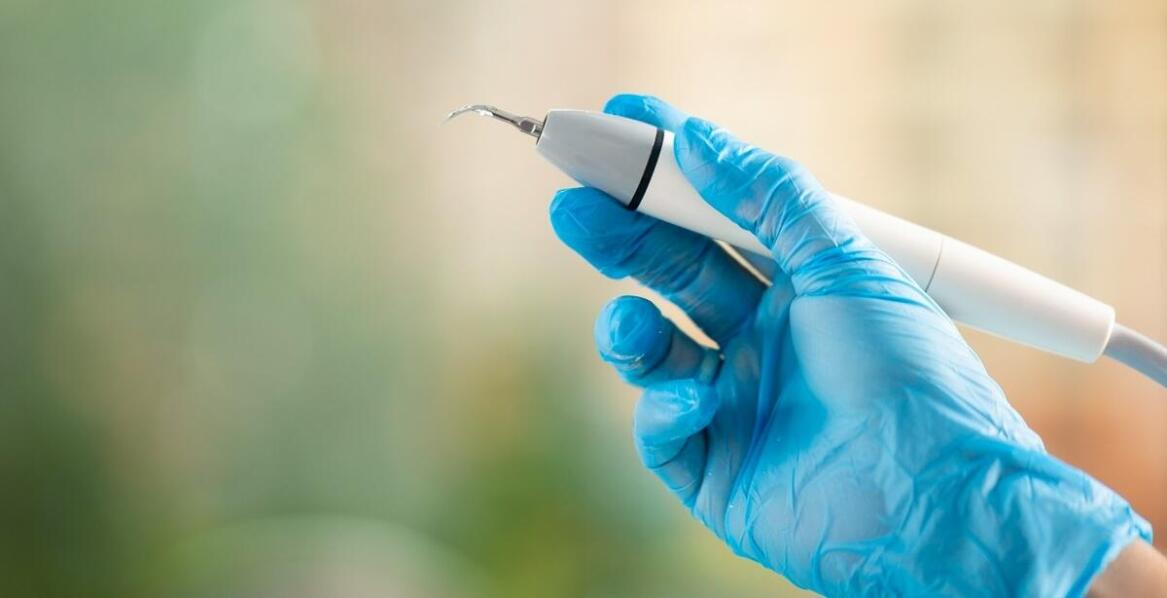 Najczęstsze przyczyny rozwoju grzybów w budynkach i skuteczne sposoby zapobiegania