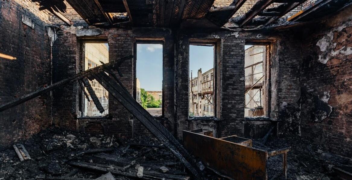 Jak wygląda analiza techniczna budynku po pożarze i jakie niesie skutki