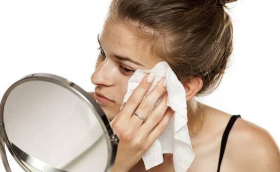 Apiwarol – jak działa i kiedy warto sięgnąć po leczenie rodzin pszczelich